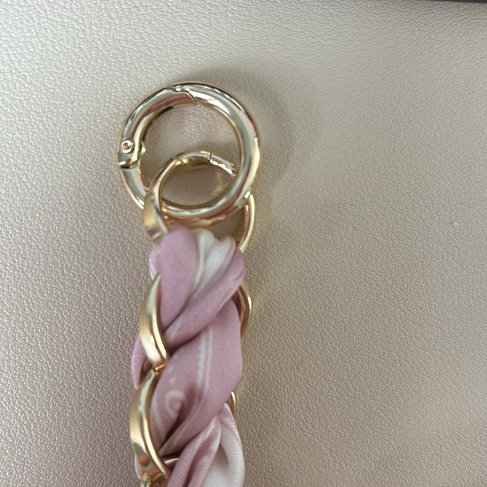 Bag chain extender or charm - NWOT - Picture 4 of 4